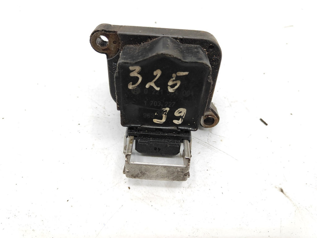 BMW Coil Pack Bosch 1703227 0221504004 E46 E39 Z4 Z8 X5 X3 3 5 7 Series