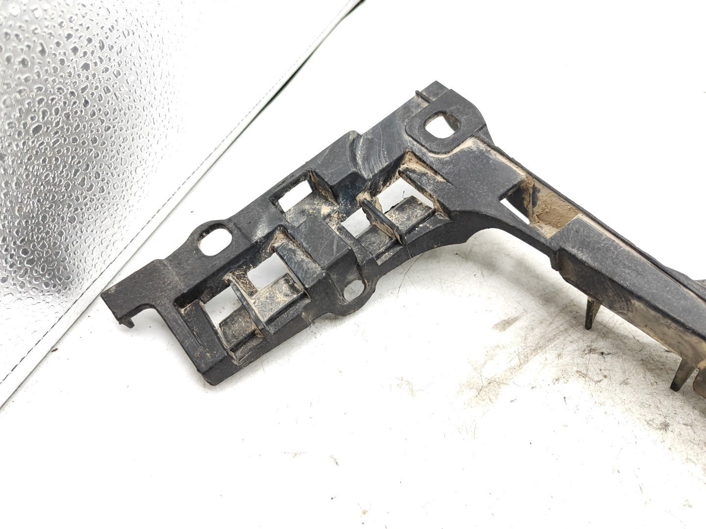Alfa Romeo 159 2.4JTDm 147kW 2009 Rear Right Side Bumper Bracket 60688692