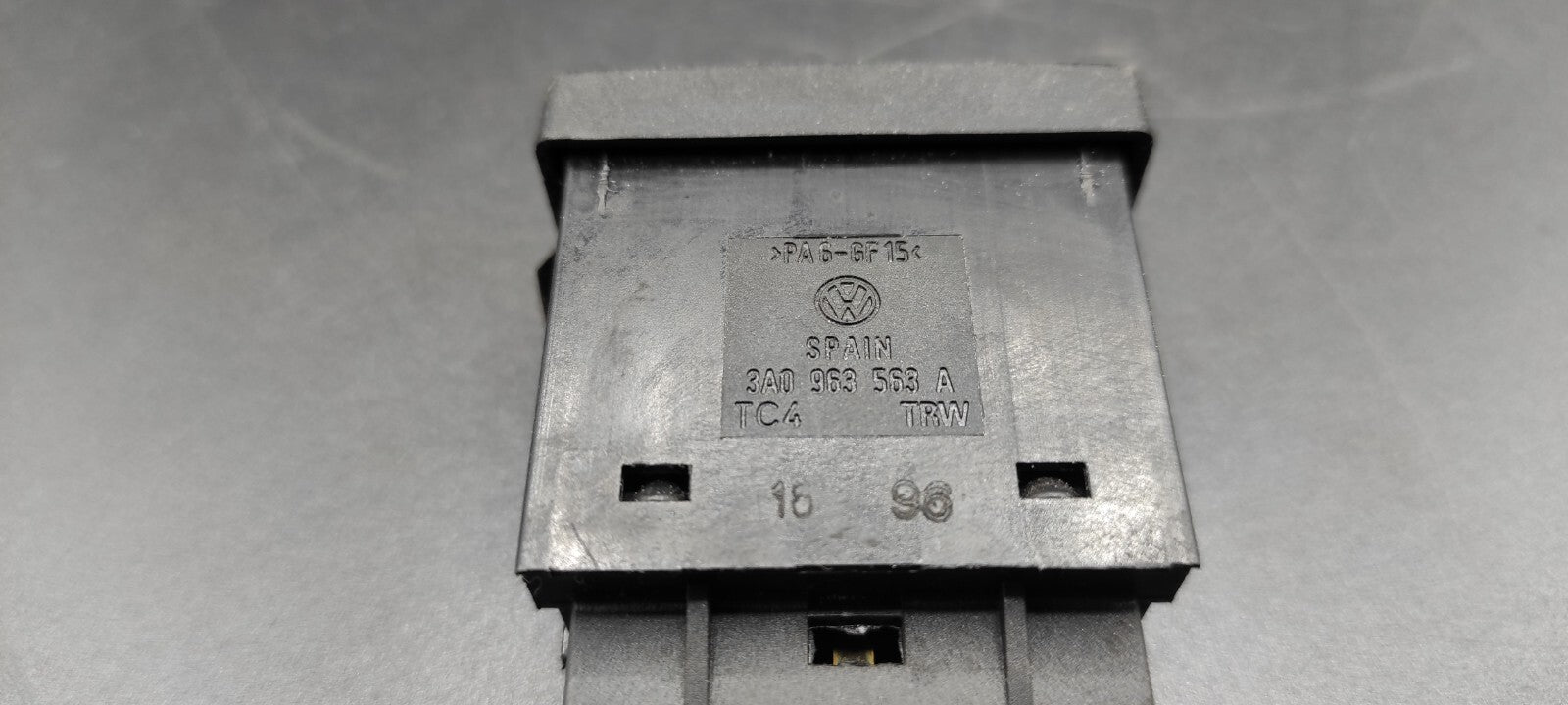 Volkswagen VW Transporter T4 1997 Heated Seats Switch Button 3A0963563A