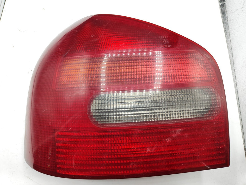 Audi A3 8L 1.8i 1999 LHD Rear Left Side Taillight Light 8L0945095A