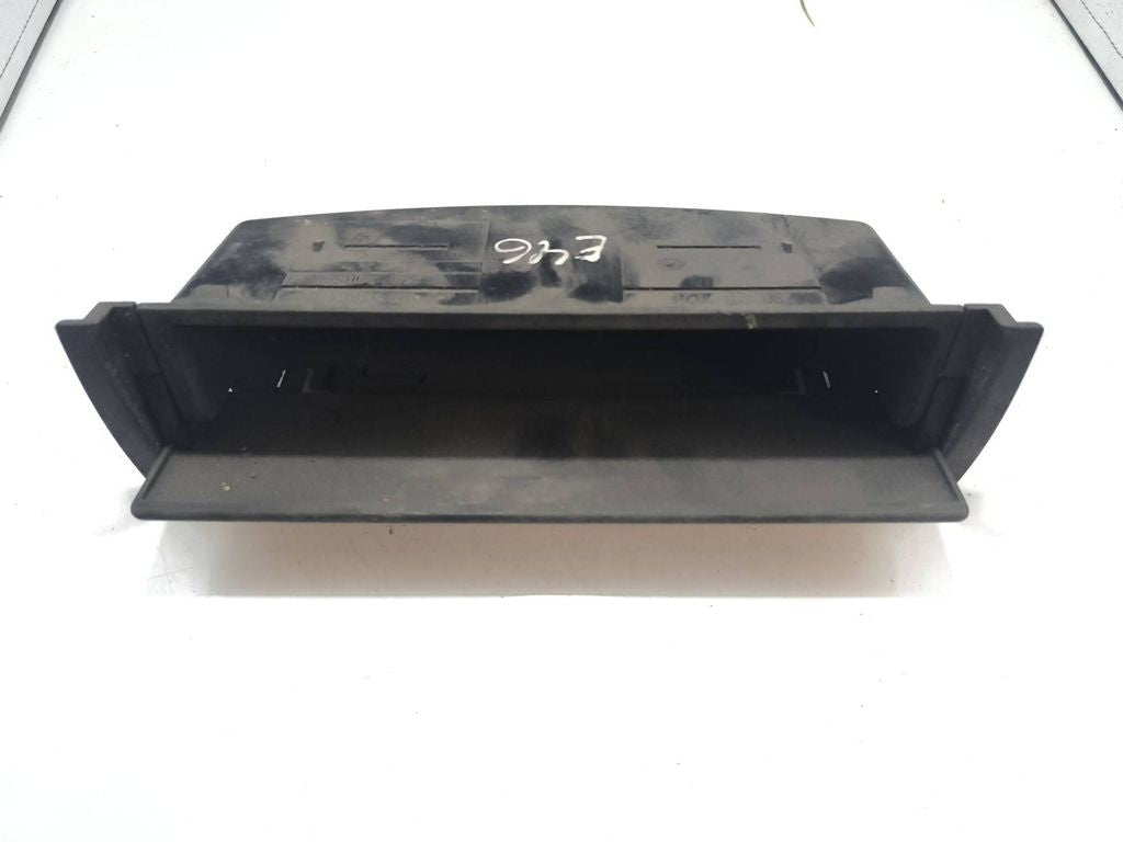 BMW 3 E46 2003 Panel box glovebox 307180200 