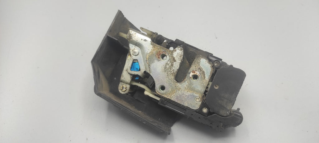 Alfa Romeo 156 1.9JTD 110kW Diesel 2004 LHD Front Right Door Lock 18110242