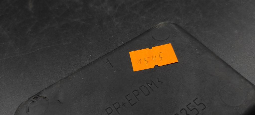 Alfa Romeo 147 1.9JTDm 85kW 8V 2005 Center Console Rubber Mat 735282355