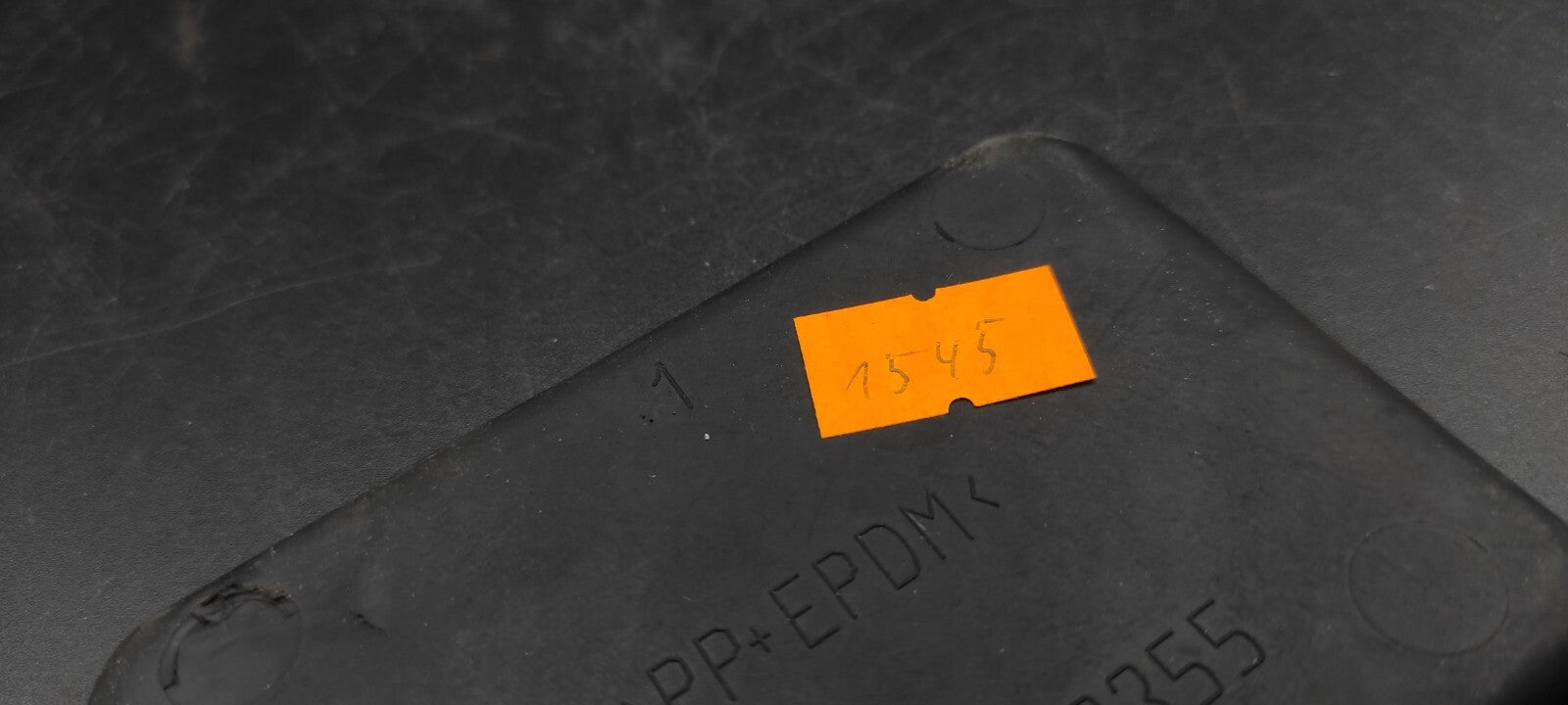 Alfa Romeo 147 1.9JTDm 85kW 8V 2005 Center Console Rubber Mat 735282355