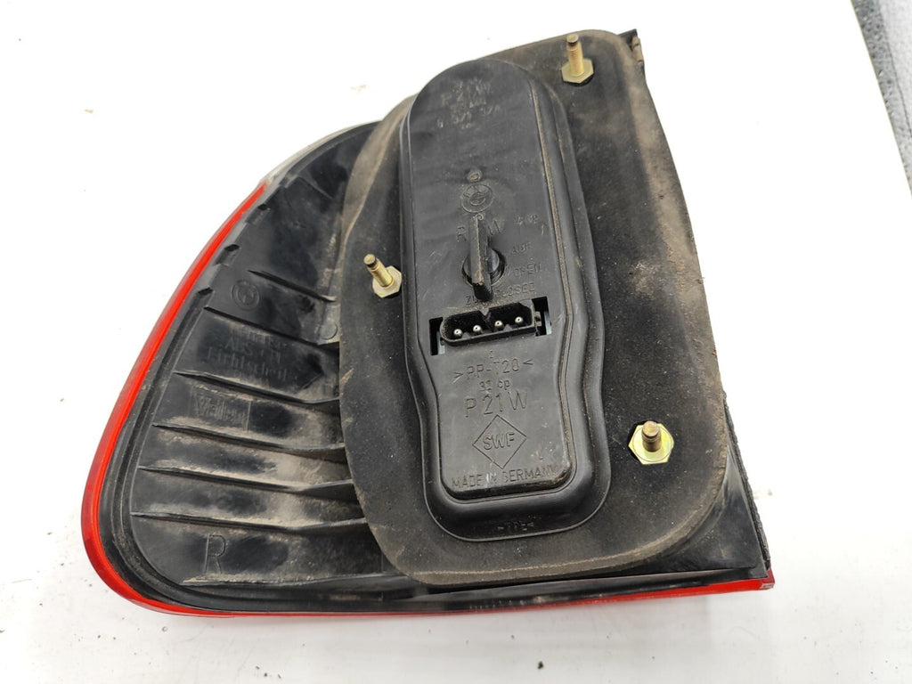 BMW 530 SERIES E39 3.0D 142kW 2002 LHD Rear Right Taillight 6902532