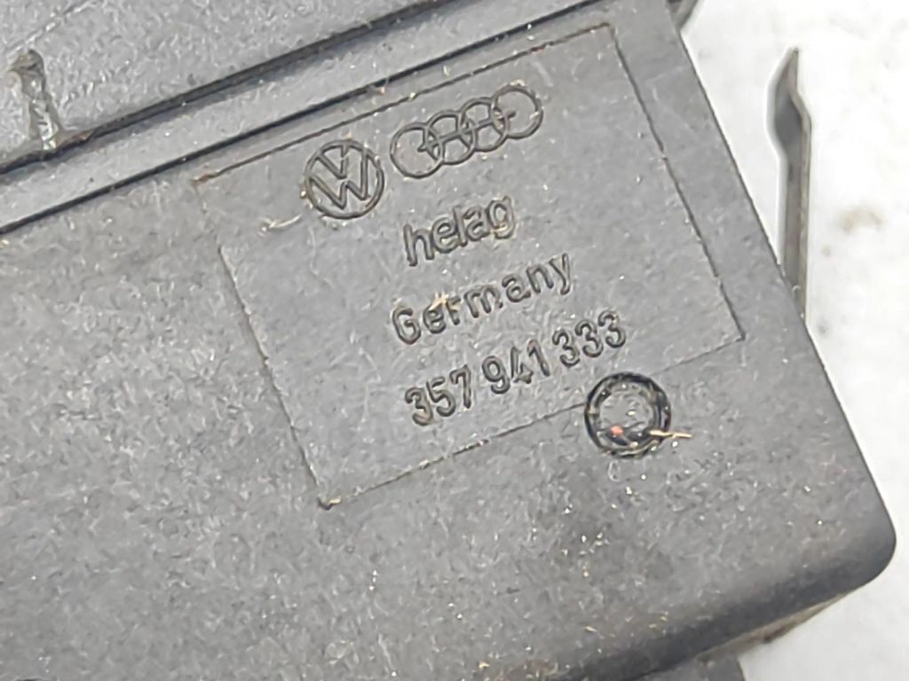 Volkswagen PASSAT B3 1992 Headlight level height control switch 357941333 