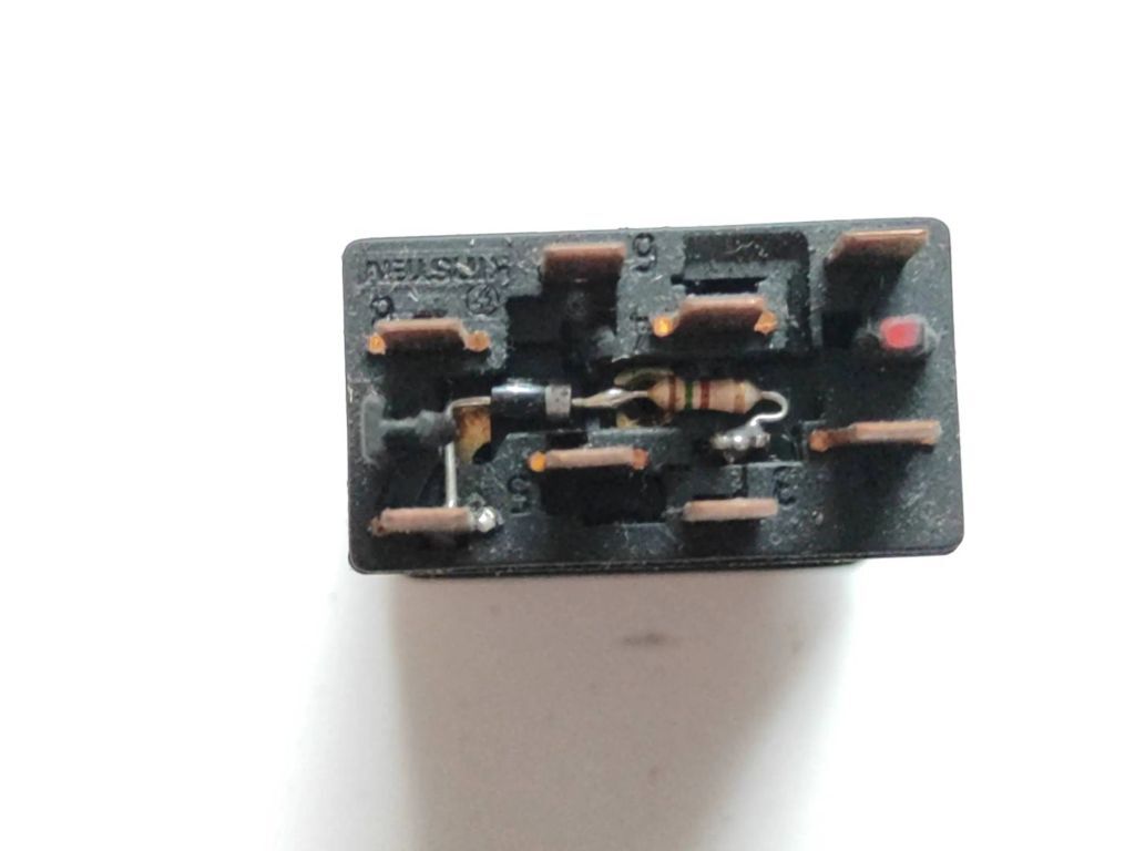 BMW 3 E30 1993 Hazard light switch 1380335 