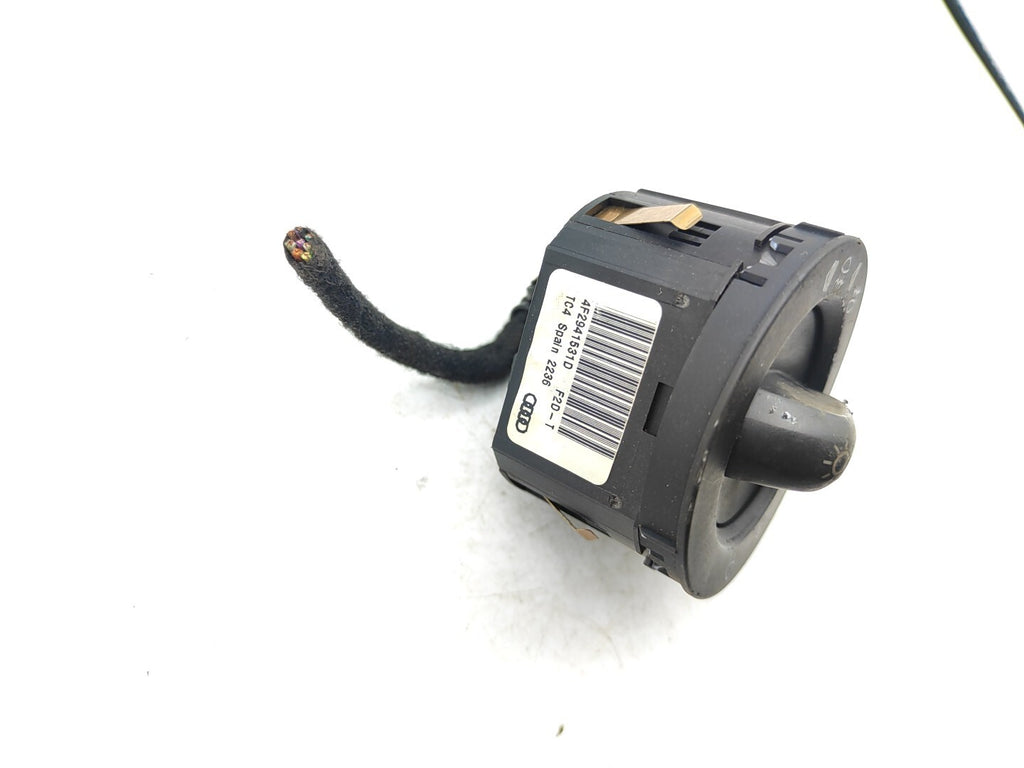 Audi A6 C6 2.4i 130kW 2006 LHD Hazzard Light Switch Button 4F2941531D