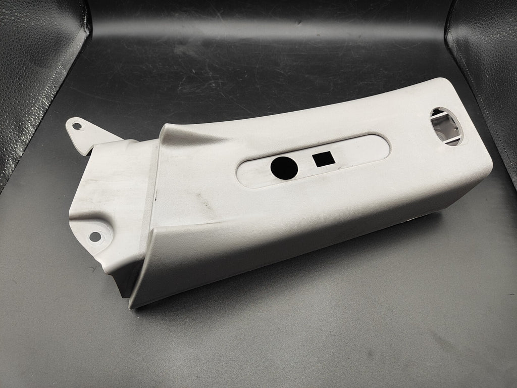 Alfa Romeo GT 1.9JTD 2004 Left Side B Pillar Trim Cover 1825370132 1560464610