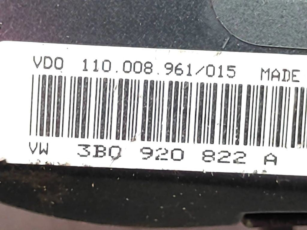 3B0920822A Volkswagen VW PASSAT B5 1998 speedometer instrument cluster 