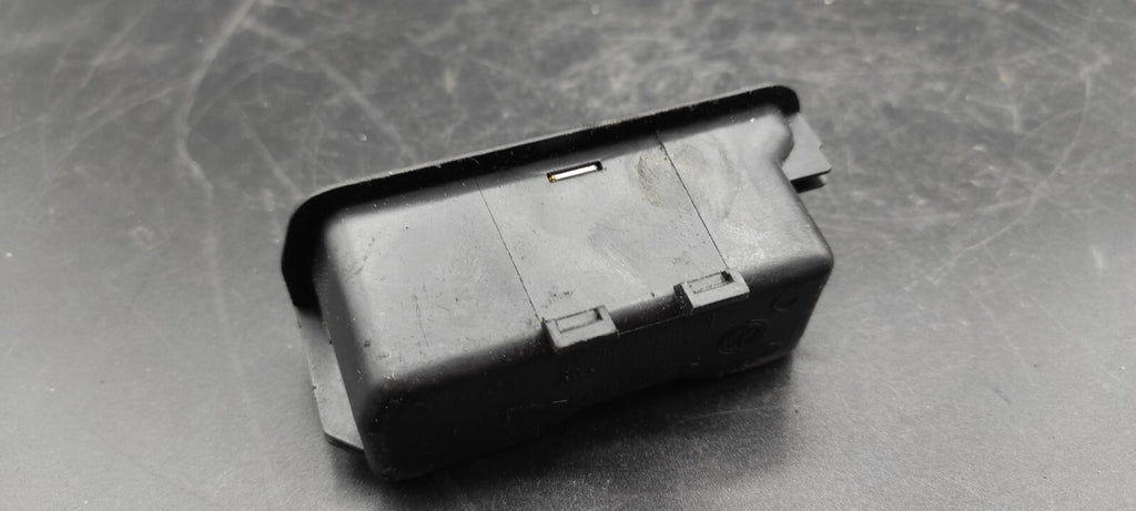 Alfa Romeo 166 2.4JTD 110kW 2002 Center Console Ashtray Insert 225321