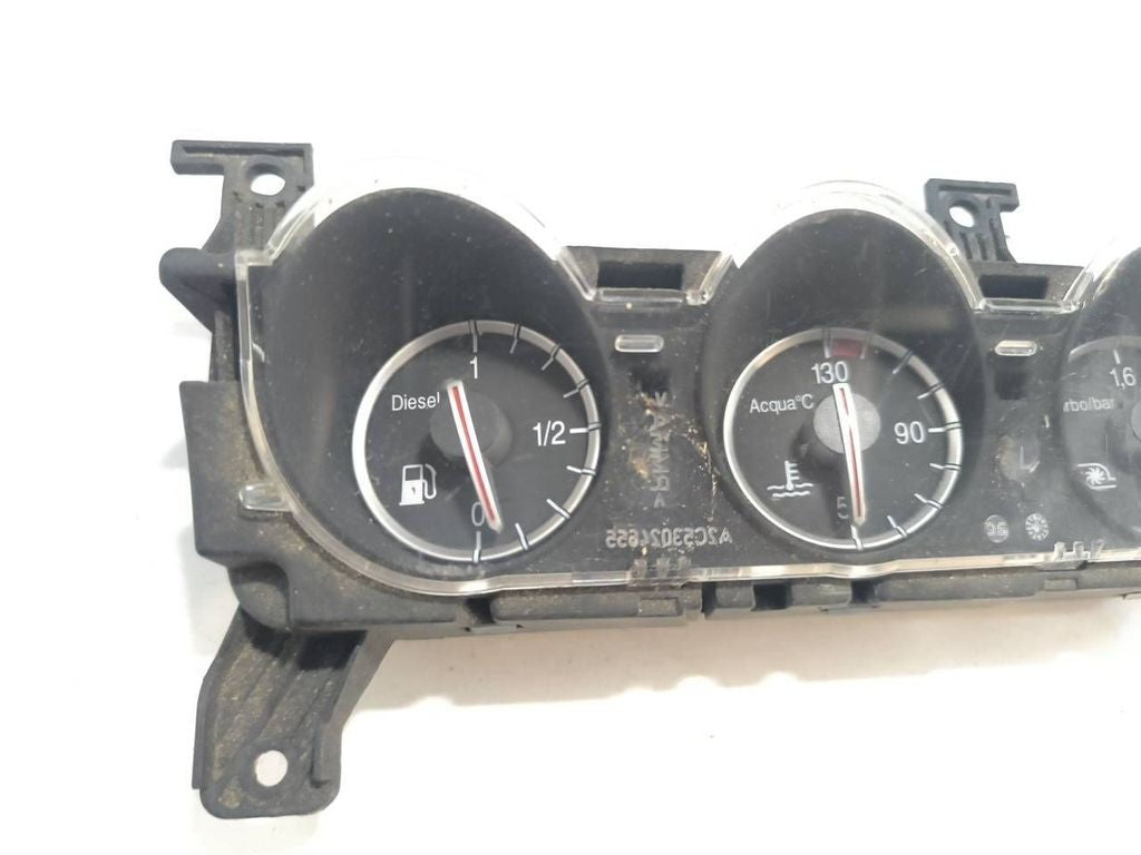 Alfa Romeo 159 2007 Diesel speedometer instrument cluster 60696626 (Dirt inside)