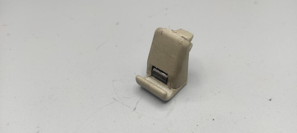 Alfa Romeo 156 SW 2.4JTD 2002 Front Right Sun Visor Cover Mount Clip