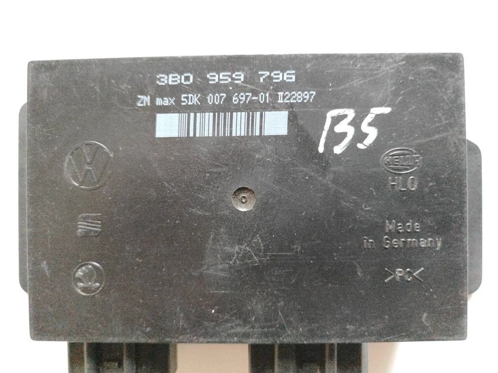 Volkswagen PASSAT B5 2000 Comfort central convenience body module 3B0959796 