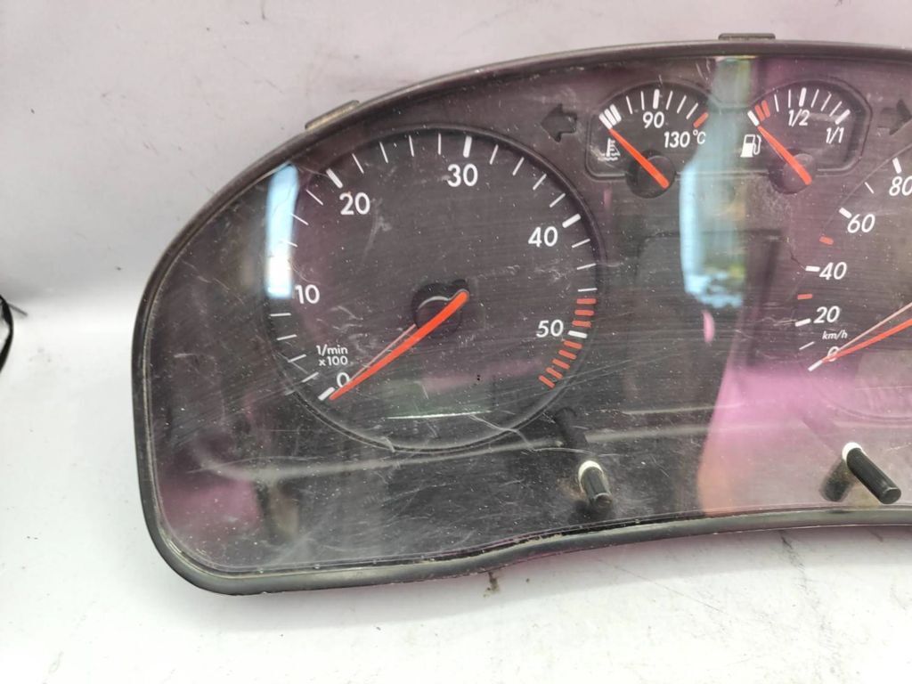 Volkswagen PASSAT B5 1998 speedometer instrument cluster 3B1919860C 