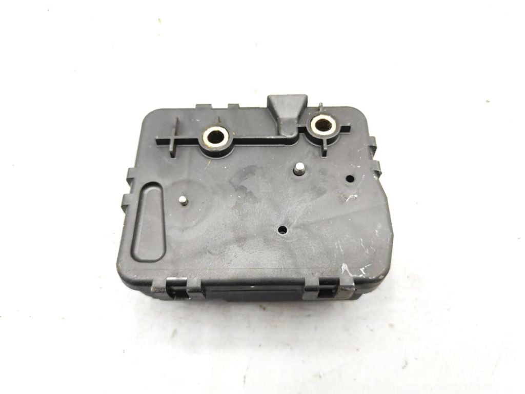 BMW 5 E60 E61 2006 Rear Tailgate trunk boot lock catch latch 8218849 