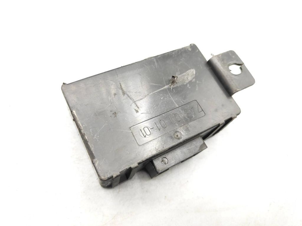 Audi A4 S4 B5 8D 1999 Alarm control unit module 4D0951173D 
