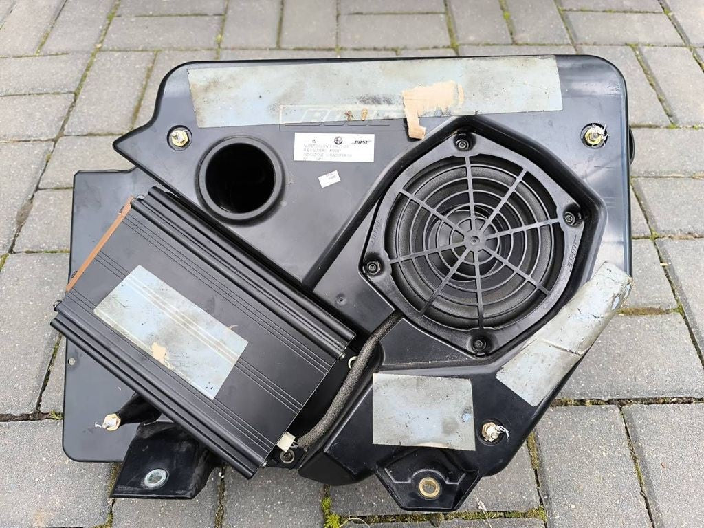 Alfa Romeo 156 SW 2005 Bose Subwoofer speaker 60677058 