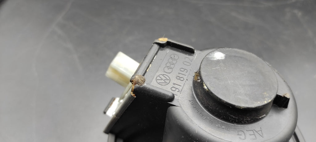 Volkswagen VW Jetta MK2 1984 LHD Interior Heater Fan Blower 881034735 881039324