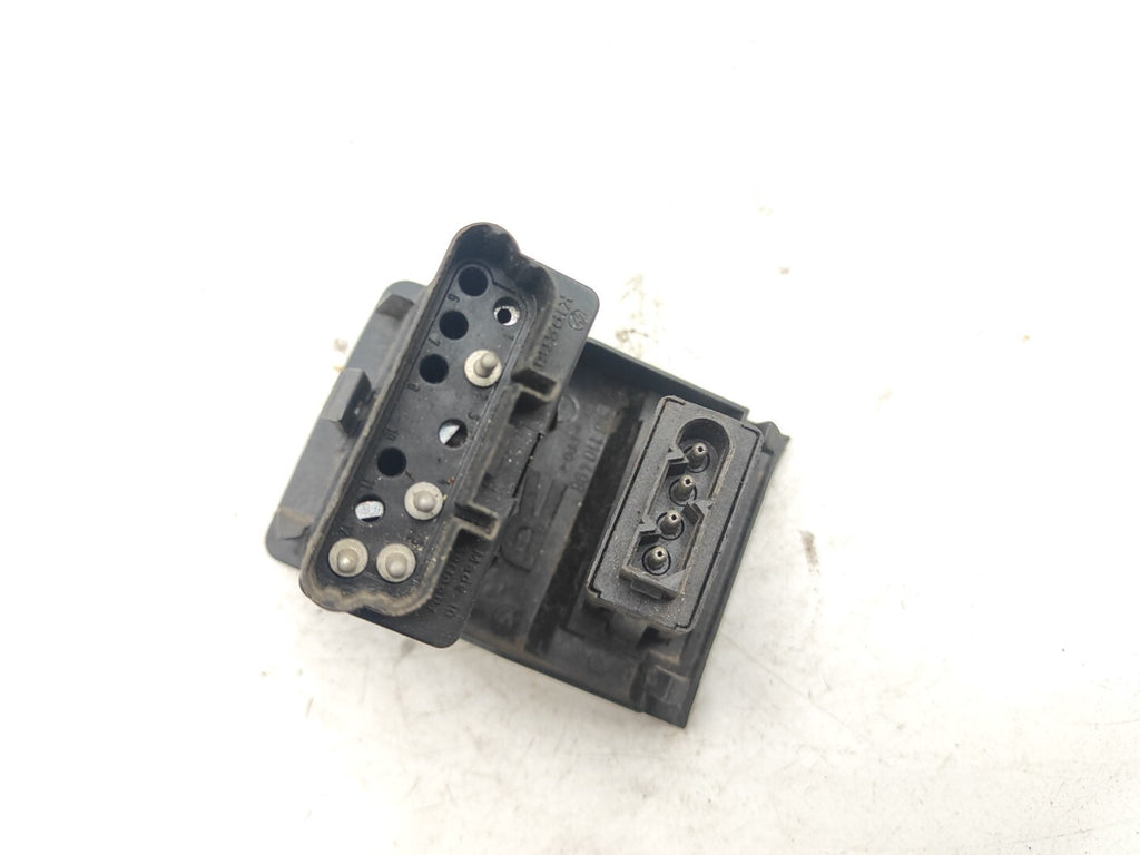 BMW 525i E34 1992 Front Fog Light Button Switch 1389094 61311389094 8110498