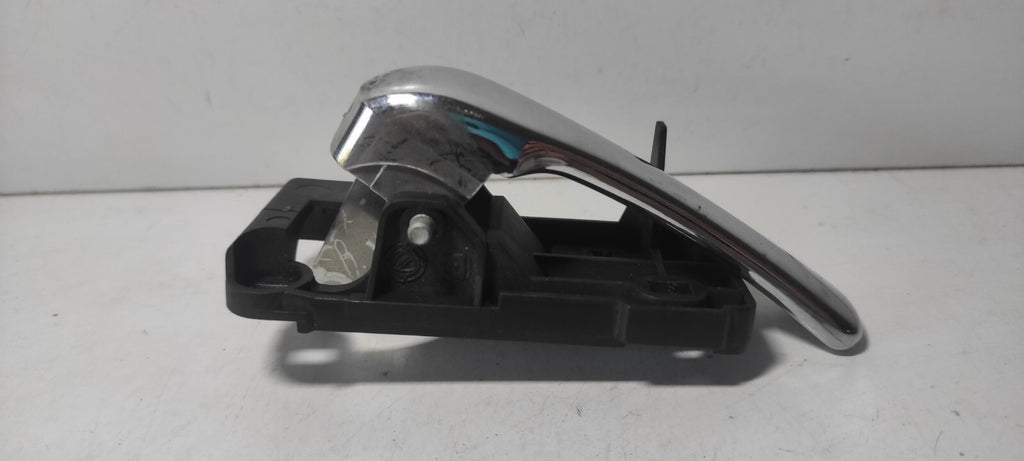 Alfa Romeo 147 1.9JTD 2005 Front Right Door Opening Inner Handle 46736145