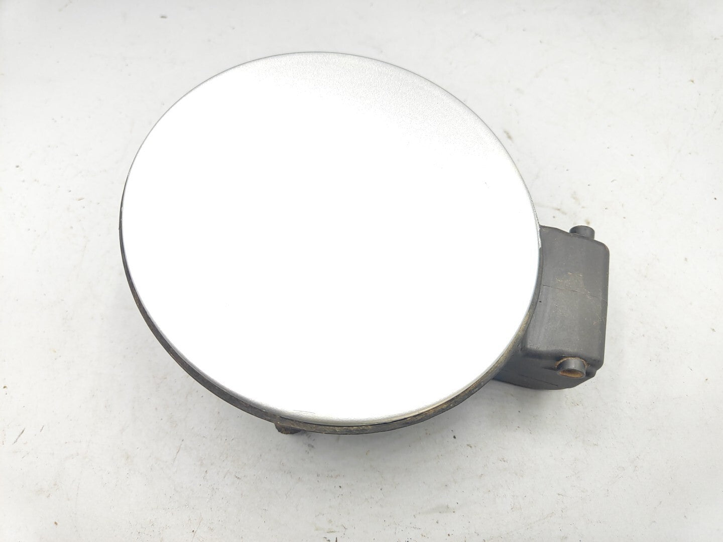 Volkswagen VW GOLF MK4 2001 Fuel Tank Cap Cover SILVER 1J6809857D