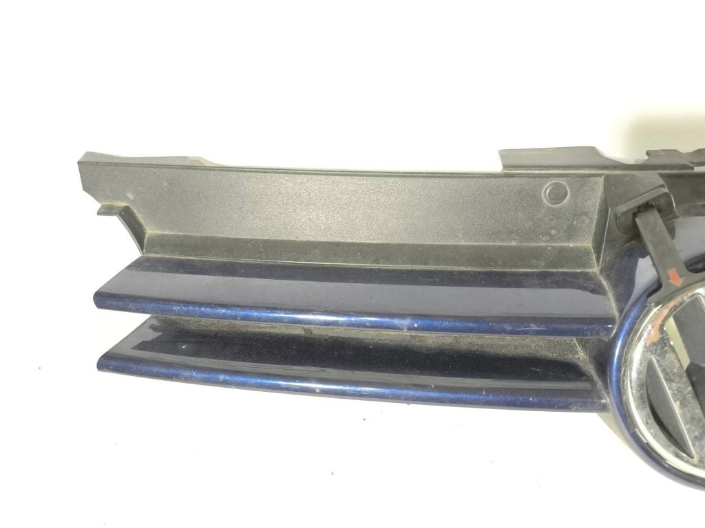 Volkswagen Golf IV 1999 Front grill 1J0853655G 
