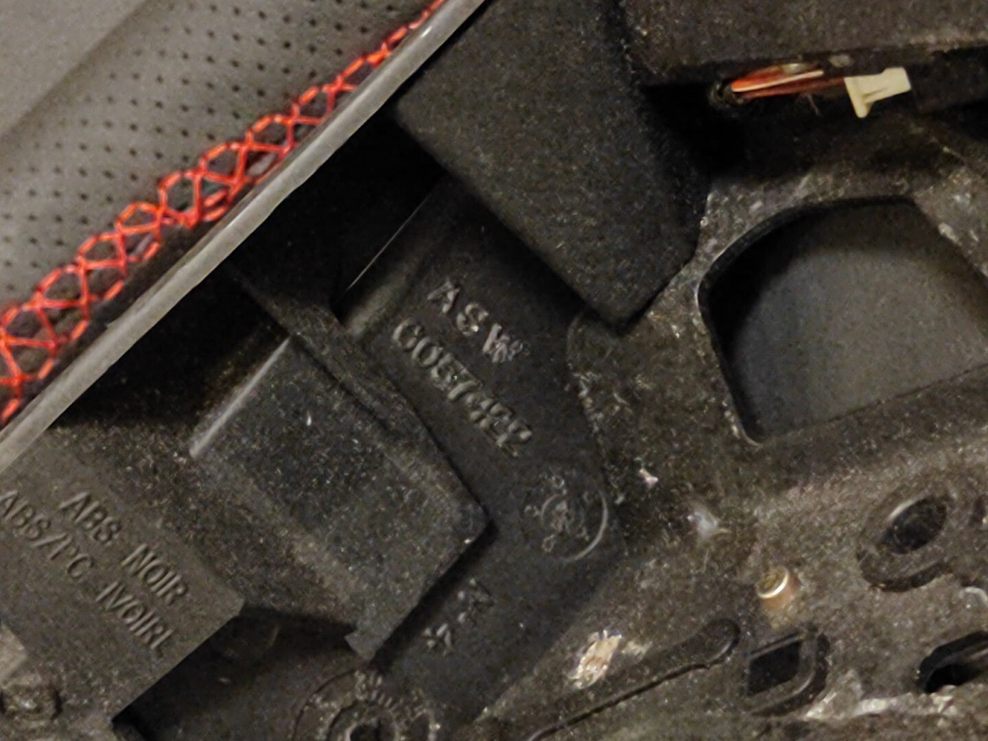 BMW 5 Series 3.0D E60 E61 Steering Wheel Red Stitch New Leather Cover