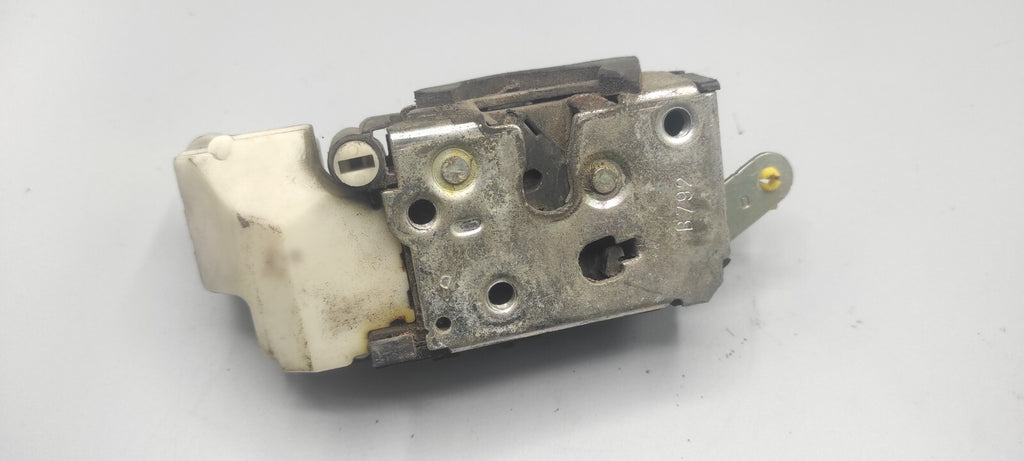 Alfa Romeo 147 1.9JTD 110kW Diesel 2004 LHD Rear Right Door Lock B792