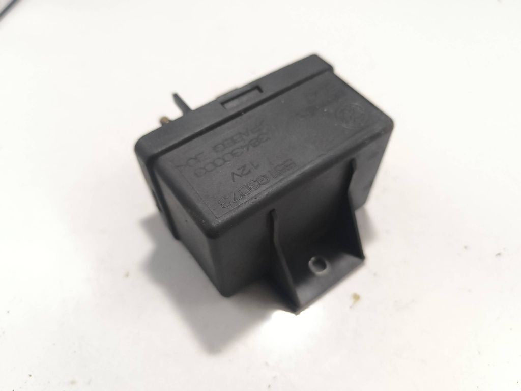 Alfa Romeo 156 JTD 2003 Glow plug pre heat relay 55193073 