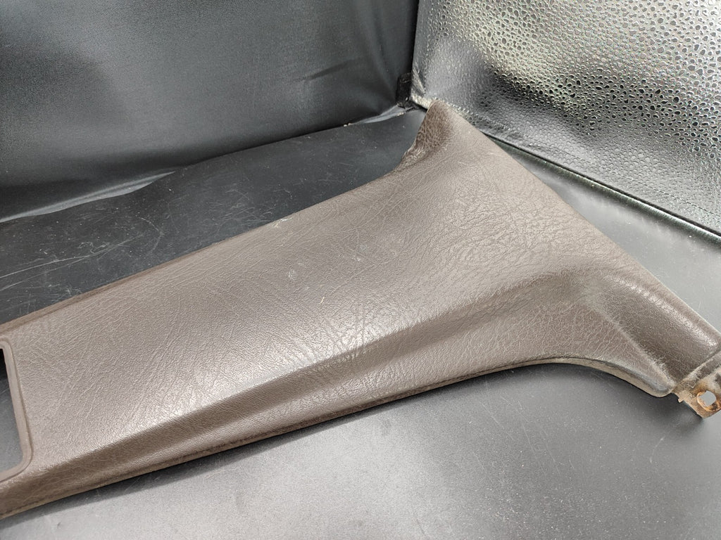 Volkswagen VW Golf Jetta Mk2 1988 Right Side B Pillar Trim 193867298