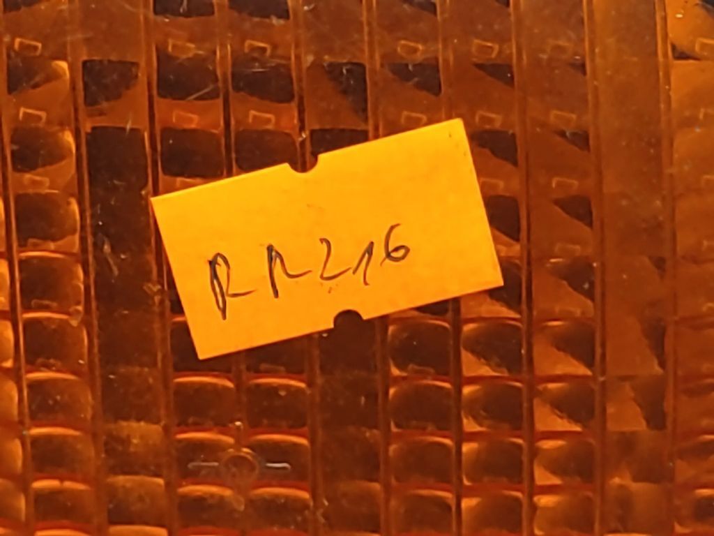 BMW 520 Series E34 1991 front right turn indicator light 1384034 