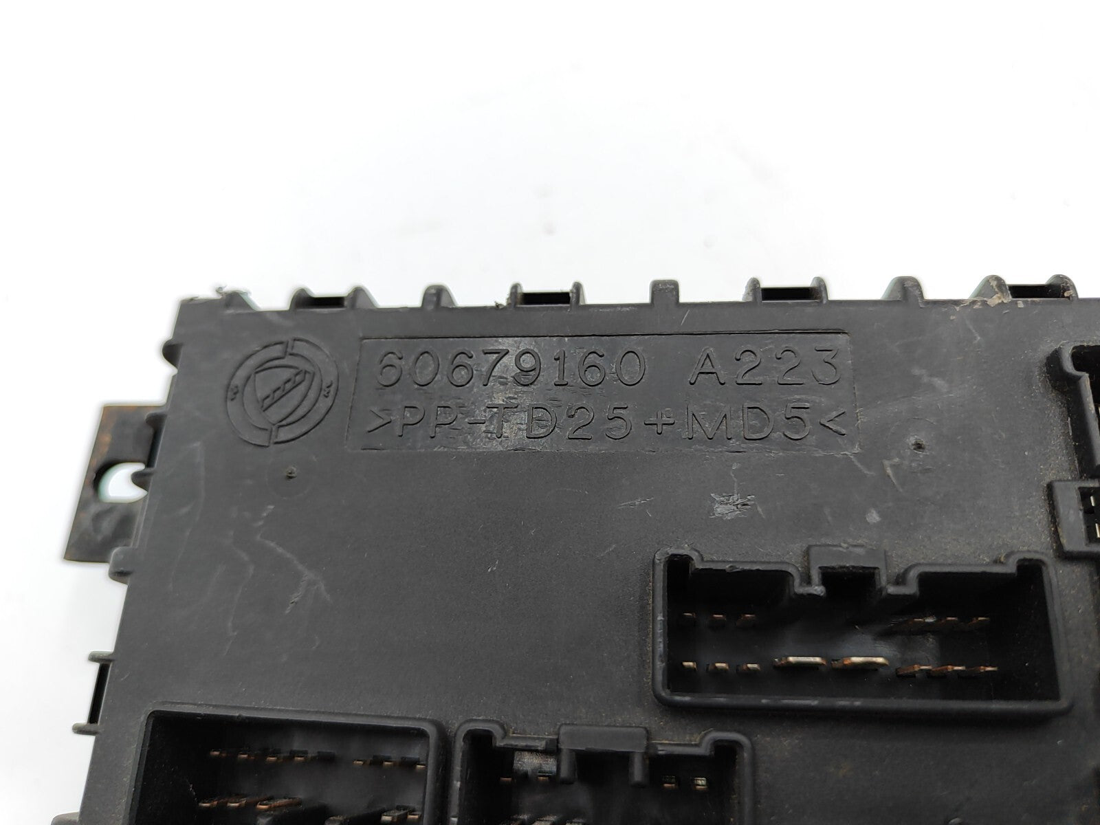 Alfa Romeo 156 1.9 JTD 110kW Diesel 2004 Fuse Relay Module Unit 60679160