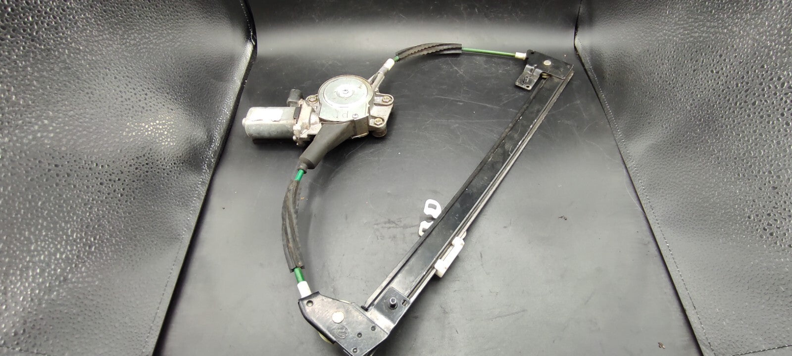 Alfa Romeo 147 1.9JTDm 110kW 2008 Front Right Power Window 46751870