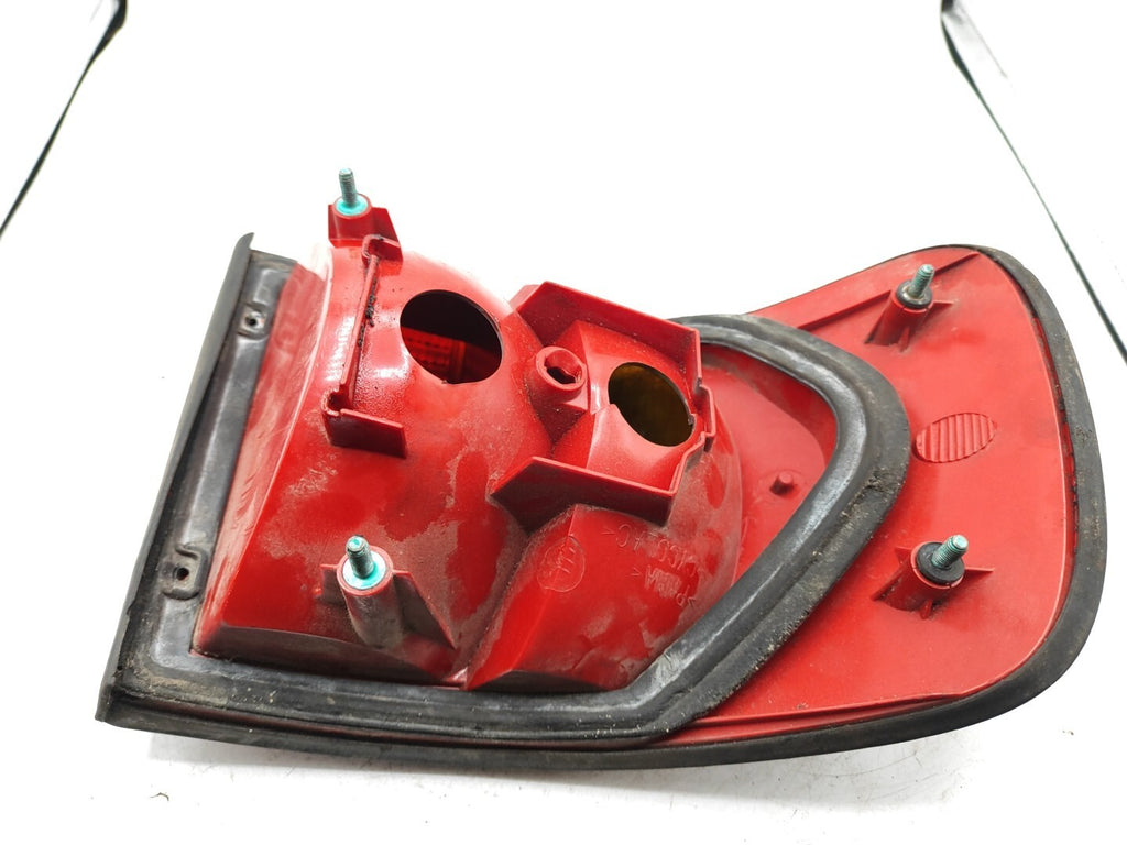 Audi A8 D2 1997 LHD Rear Right Side Taillight Light Lamp 4D0945096