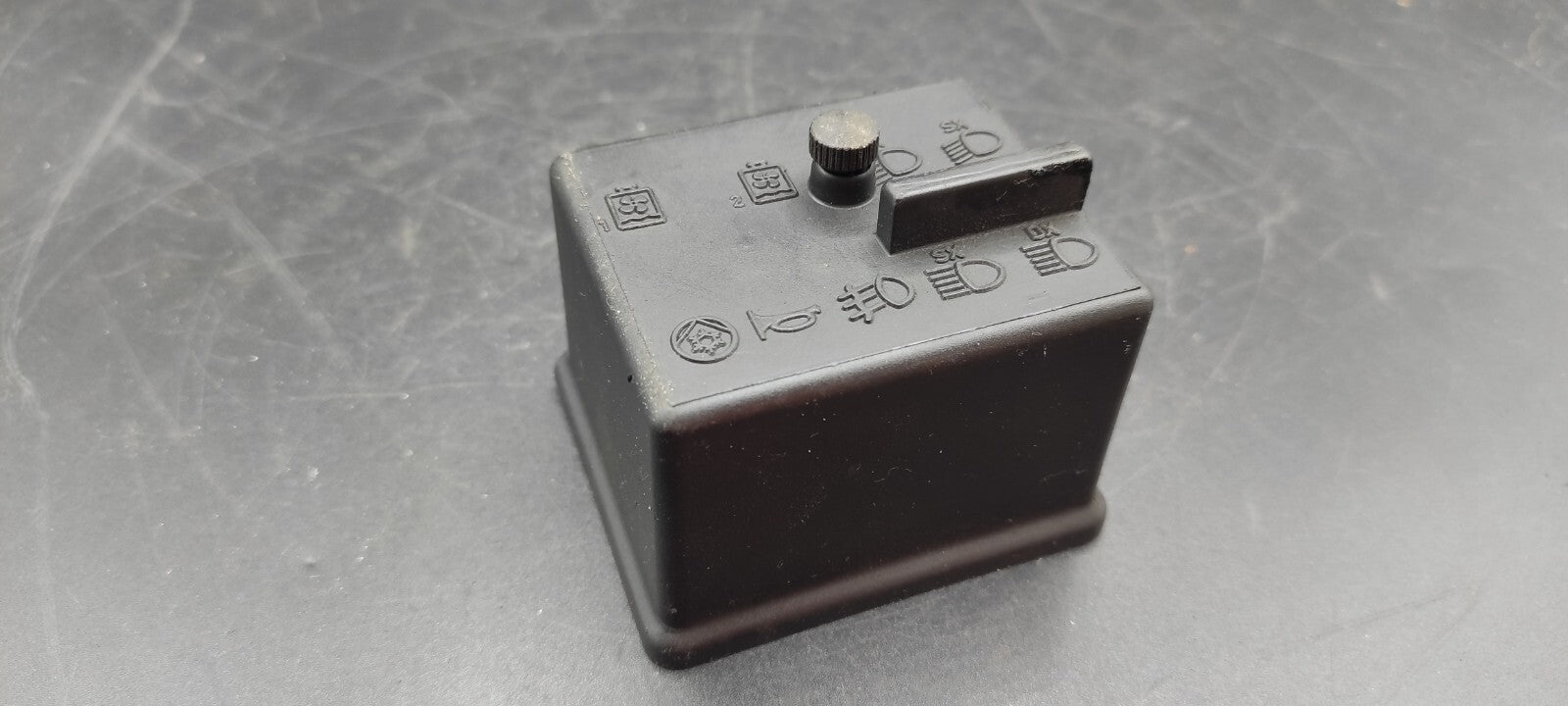 Alfa Romeo 166 2.4JTD 110kW 2002 Fuse Box Module Cover Cap