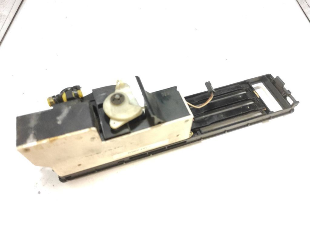 BMW 5 E34 1992 Climate control unit module 13842900 