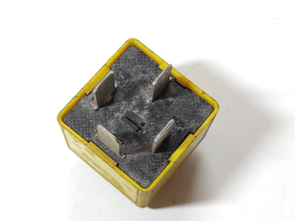 Ford Mondeo MK II 1997 Relay 95BG14N089B1B 