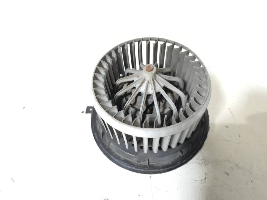 Alfa Romeo 155 1.8TS 1994 LHD Interior Heater blower fan motor 