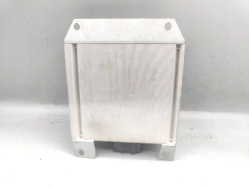 Audi A4 S4 B6 8E 8H 2001 Sound system amplifier 8E5035223 