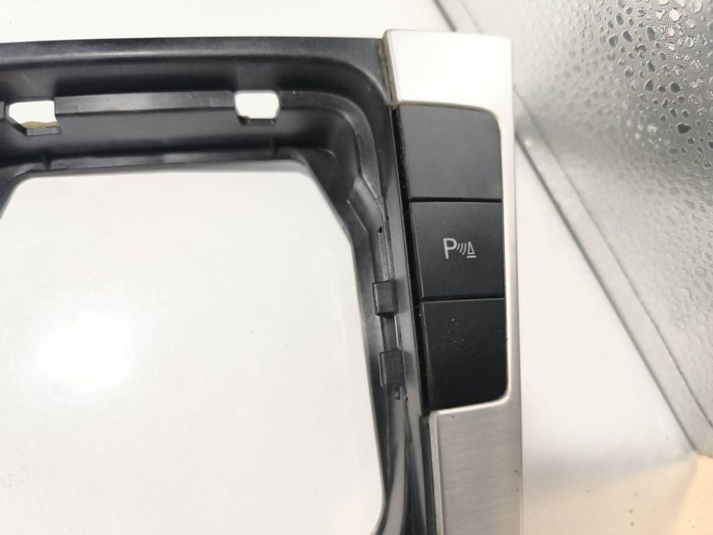 Volkswagen PASSAT B6 2007 Gear shifter surround trim plastic 3C0864263A 