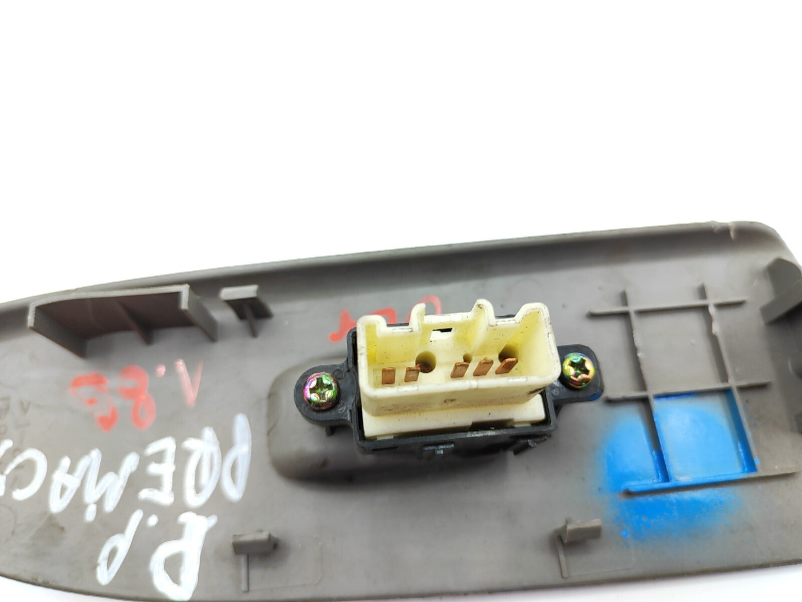 Mazda Premacy 2000 LHD Front Right Door Window Switch Button