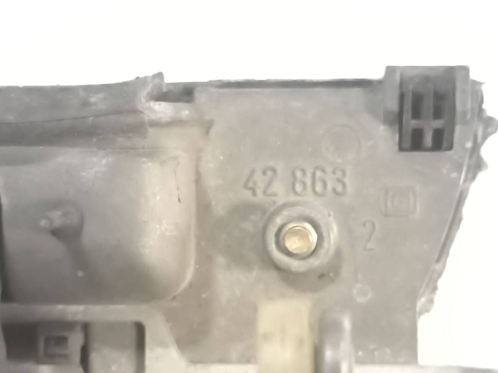 BMW 5 E34 1994 Rear Left door exterior handle 42863 