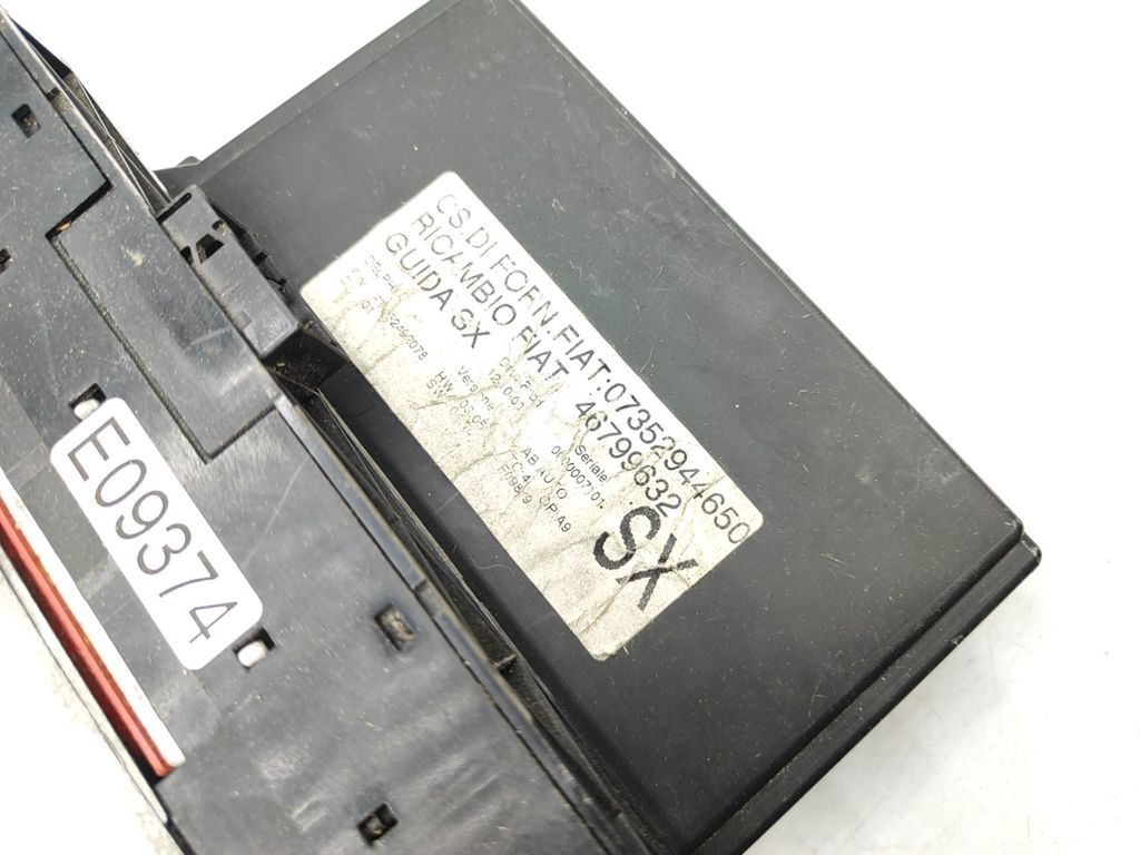 Alfa Romeo 147 1.9JTD 85kW 2004 AC Climate control unit module 46799632 