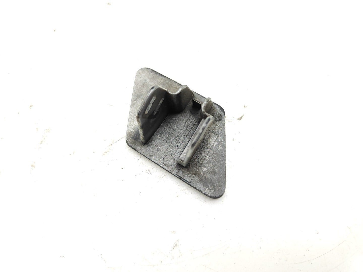 BMW 3 Series E90 E91 Front Left Side Spray Nozzle Washer Flap Cover 51117907273