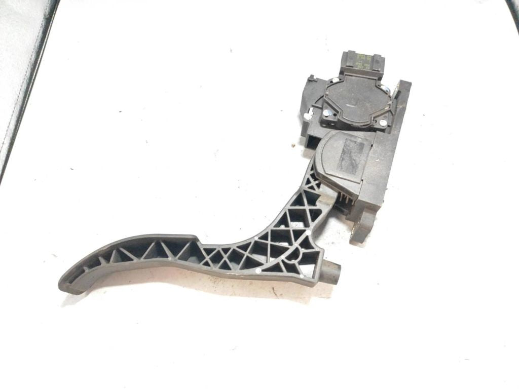 Volkswagen Golf IV 2000 Diesel accelerator throttle pedal 1J1721503K 