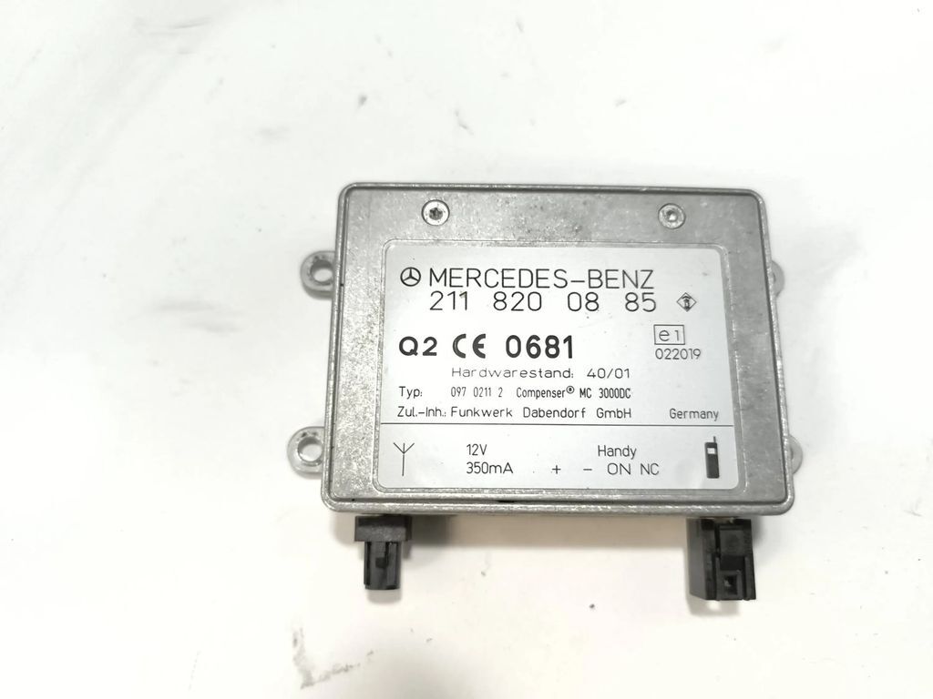 Mercedes-Benz E W211 2003 Aerial antenna amplifier module unit 2118200885 