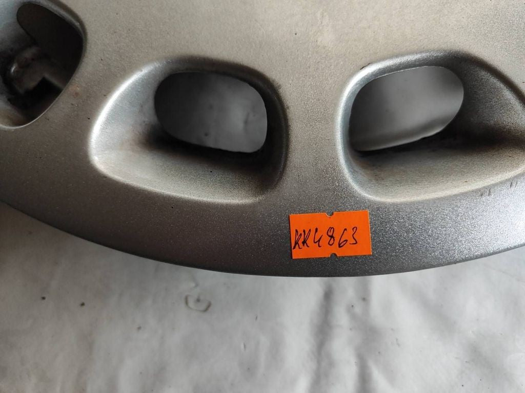 BMW 523 E39 1997 R15 wheel hub cap trim 36131093324 