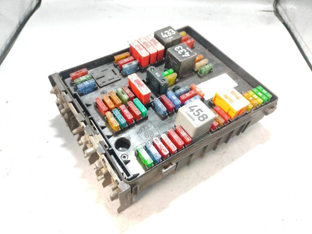 Volkswagen Golf V TDI Diesel 2005 Fuse box module 1K0937124K 