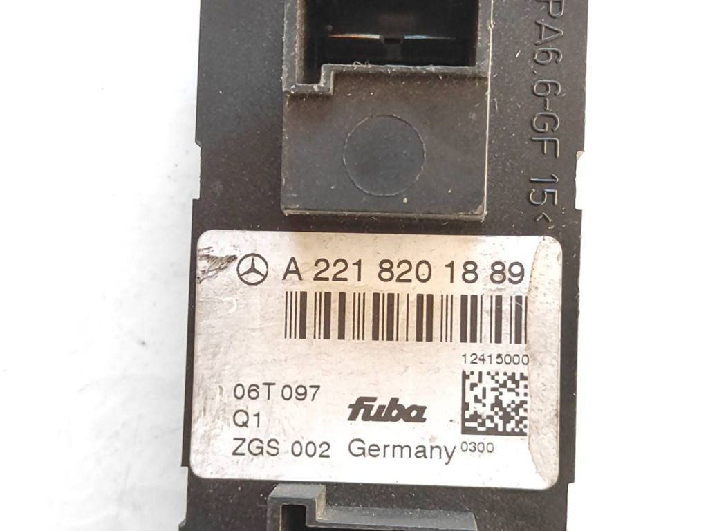 Mercedes-Benz S W221 2008 Aerial antenna amplifier A2218201889 